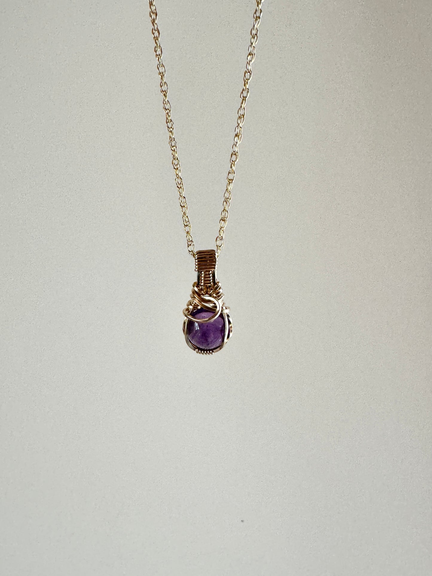 Round Mini Amethyst Wire Wrapped Necklace in 14K Yellow Gold Fill