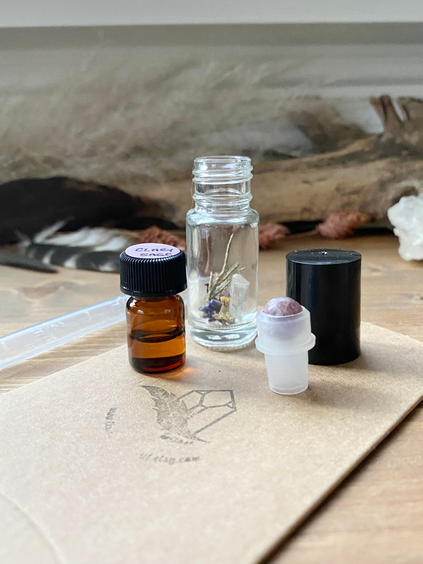 DIY: Aromatherapy Oil - 5ml Glass Bottle with Lepidolite Gemstone Roller and Clary Sage Essential Oil with Quartz Crystal & Dried Flowers