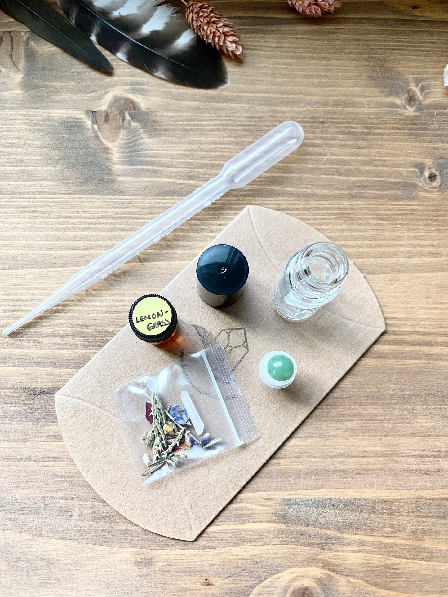 DIY: Aromatherapy Oil - 5ml Glass Bottle with Green Aventurine Gemstone Roller and Lemon Grass Essential Oil with Crystal & Dried Flowers
